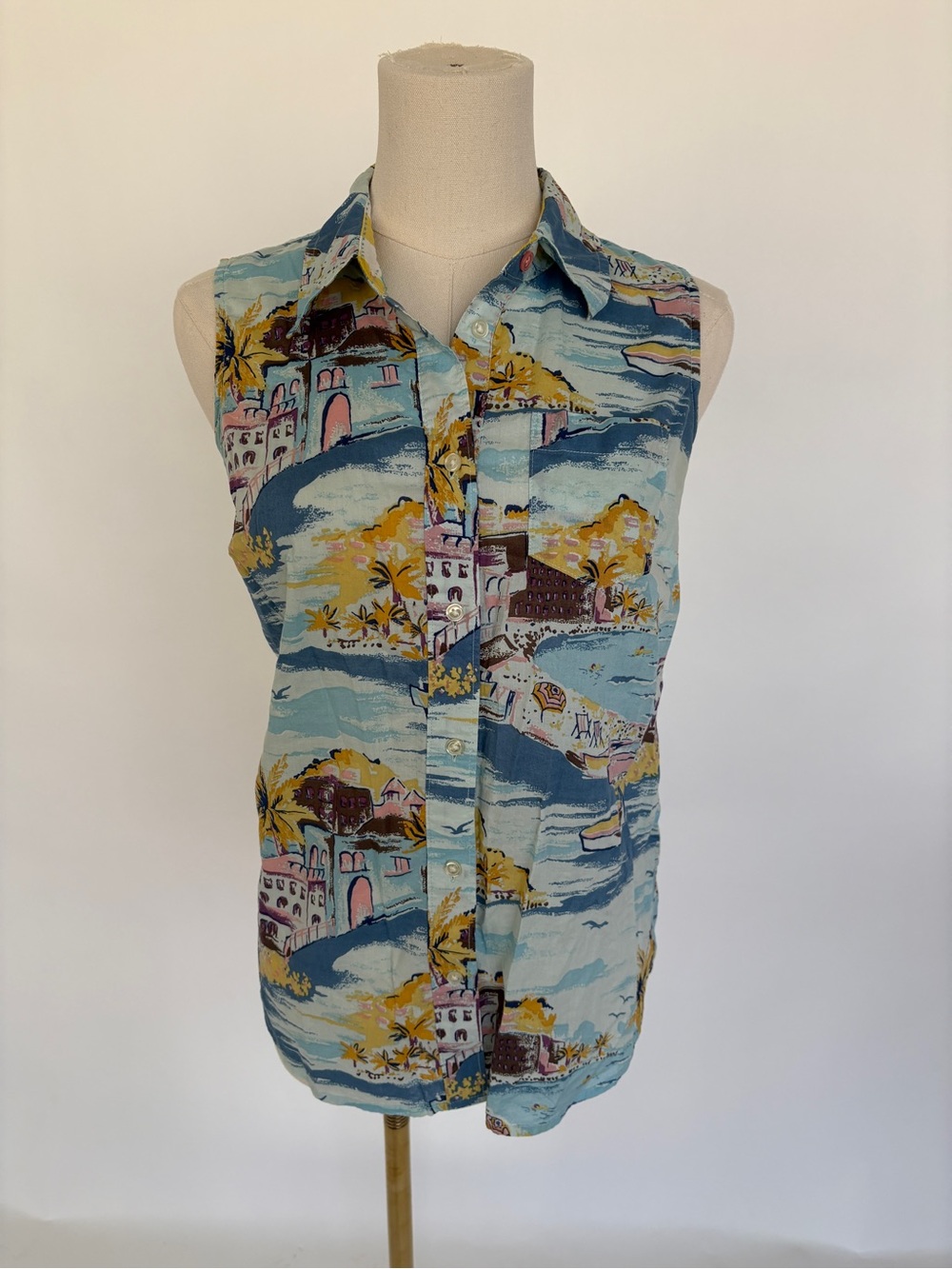 Boden Sleeveless Button-Up Resort Summet Print Shirt